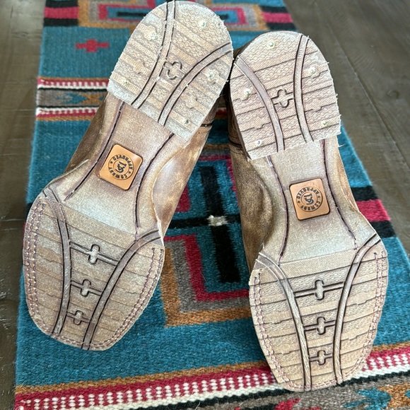 LAREDO MEN'S DISTRESSED LEATHER WESTERN BOOTS - BROAD SQUARE TOE - Picture 12 of 14